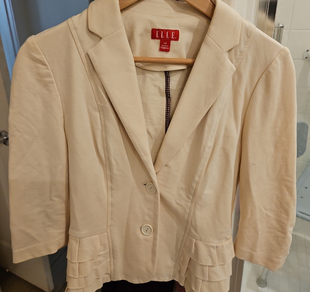 Elle Women's Elegant Cream Blazer
